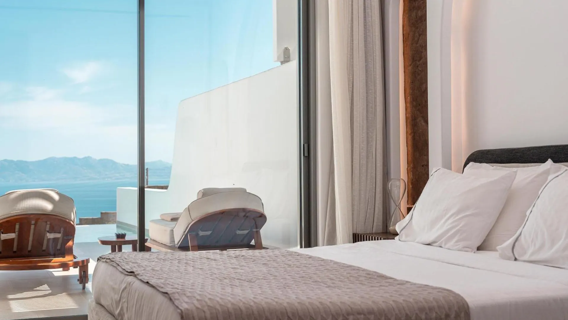 Отель Muse Of Mykonos Luxury Suites Mykonos Town