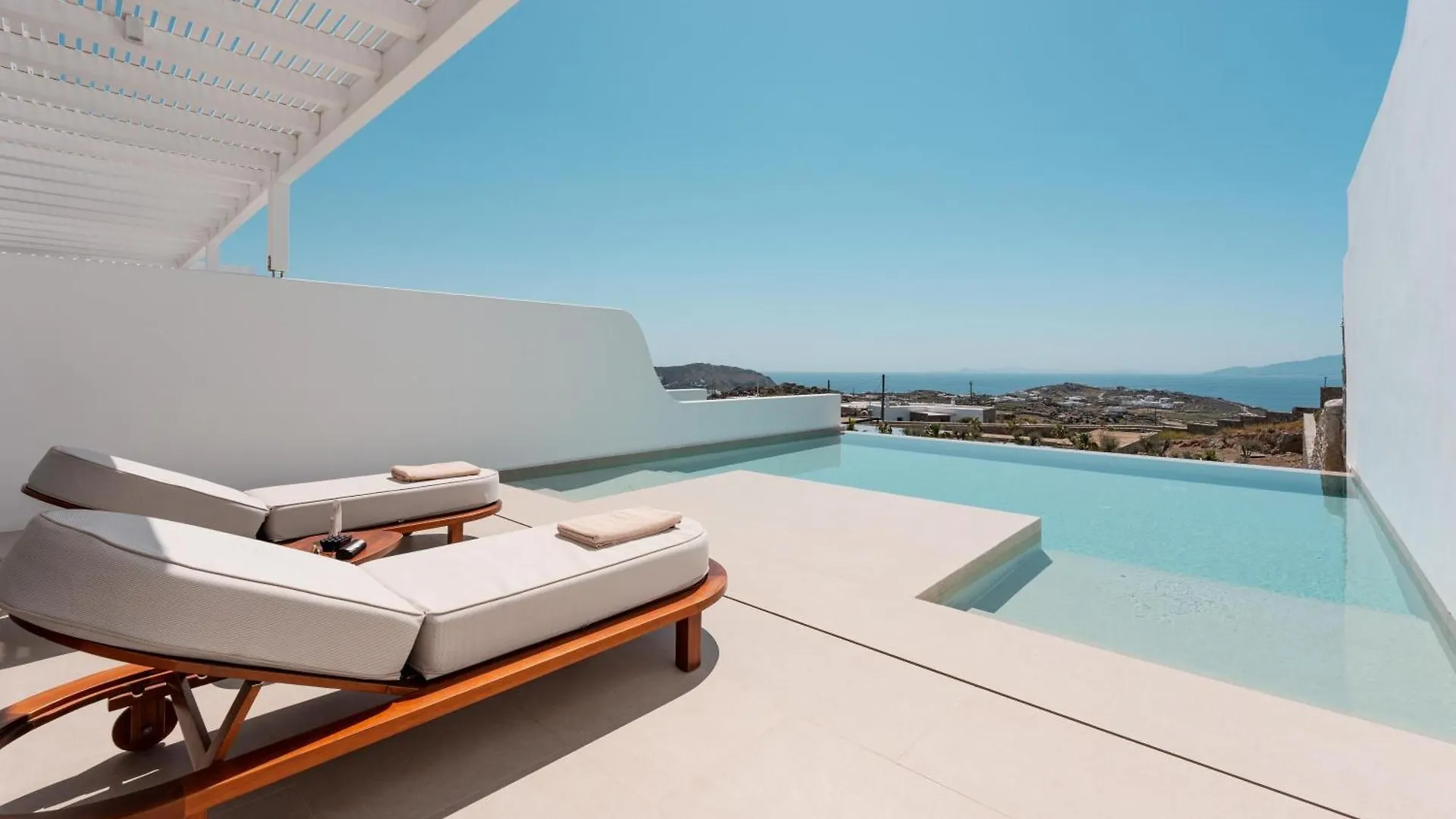 Отель Muse Of Mykonos Luxury Suites Mykonos Town
