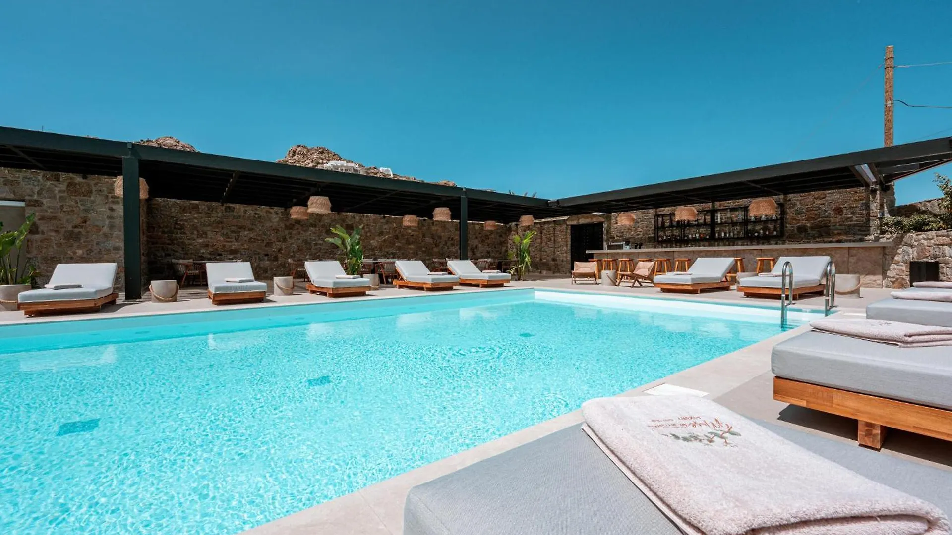 Отель Muse Of Mykonos Luxury Suites Mykonos Town